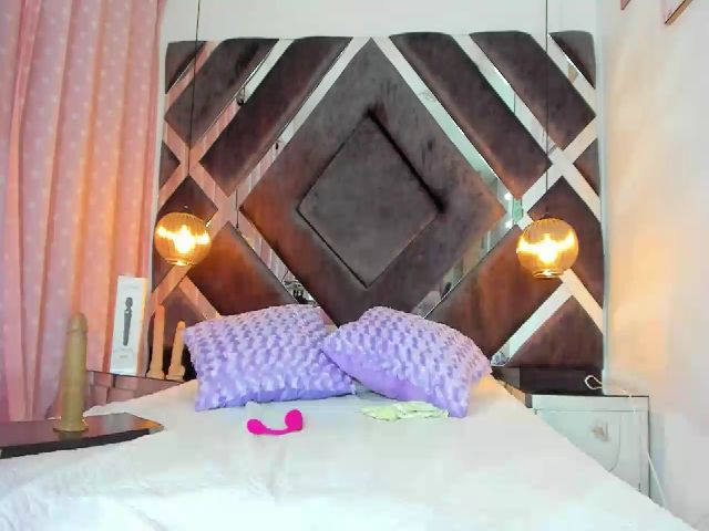 Live sex webcam photo for Violeta_aroca #287856771