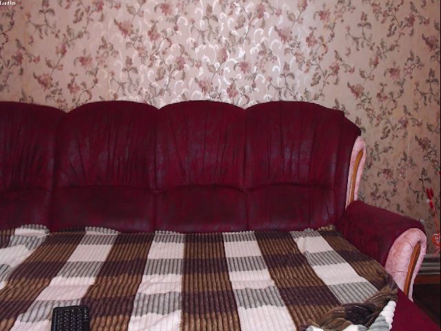 Live sex webcam photo for JulieBerryX #268569858