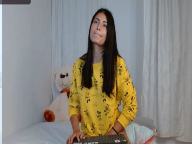 Live sex webcam photo for lina_castillo #268573691