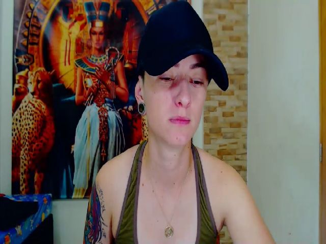 Live sex webcam photo for poison_blue #268571509
