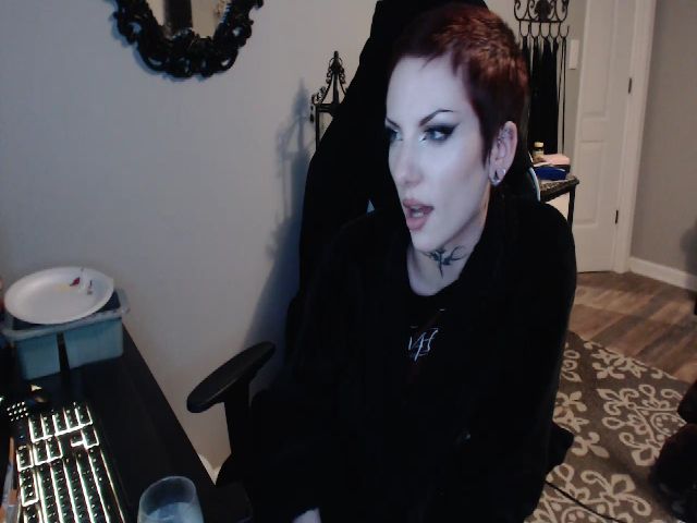 Live sex webcam photo for Painbaby #268554271