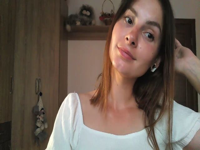 Live sex webcam photo for MisssSun #268566724