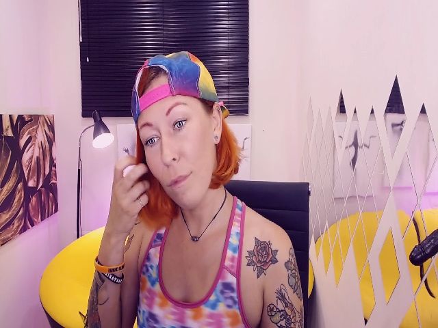 Live sex webcam photo for MarvelousLilu #268570604