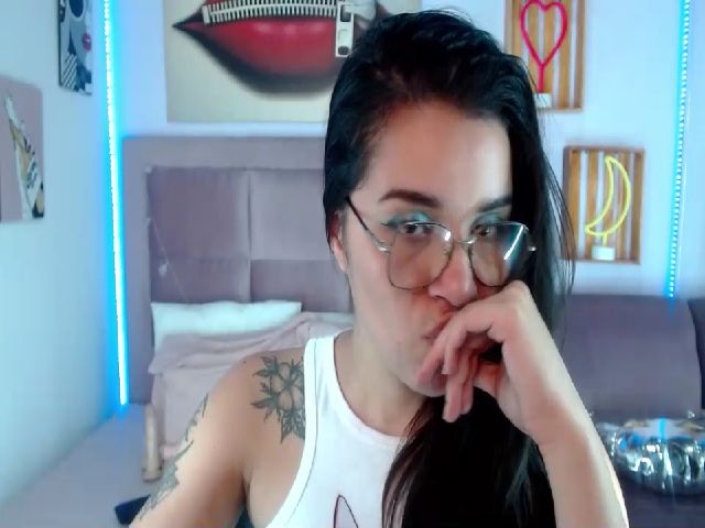 Live sex webcam photo for Graicy_Reyes #268556662