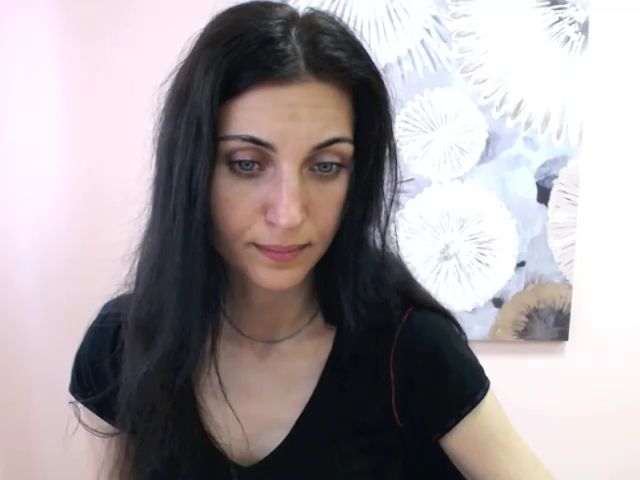 Live sex webcam photo for Miss_Vivian #268555598