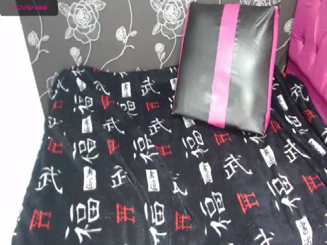 Live sex webcam photo for Victorial_ #268566444