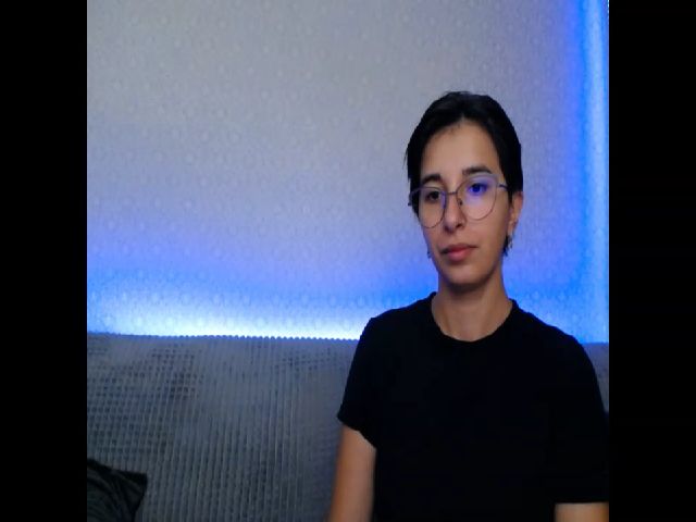 Live sex webcam photo for Miss_Selina4u #268570522