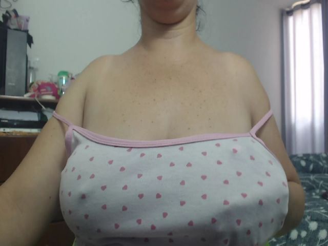 Live sex webcam photo for squirtx_hott #268565199