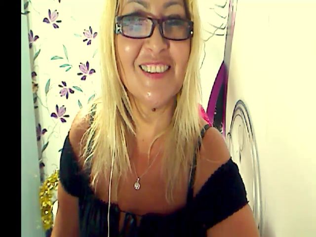 Live sex webcam photo for IryshAlyce #268556442