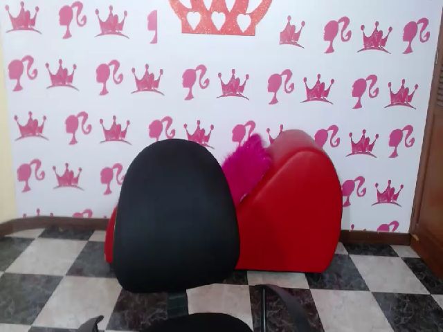 Live sex webcam photo for Naughtty_Doll #268561913