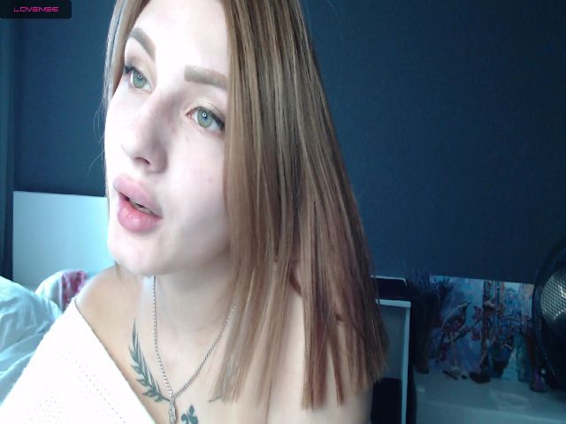 Live sex webcam photo for Netflixi #268558771