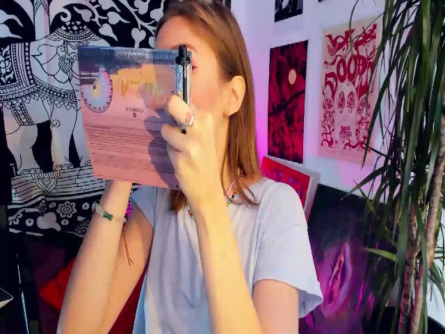 Live sex webcam photo for Aliceum #268558977