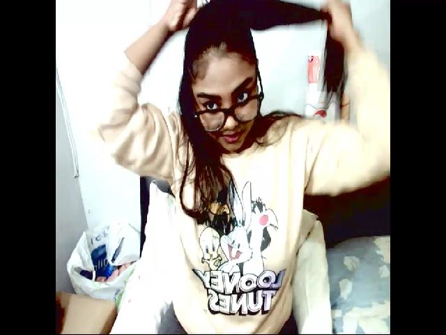 Live sex webcam photo for Indian_FireXX #268558668