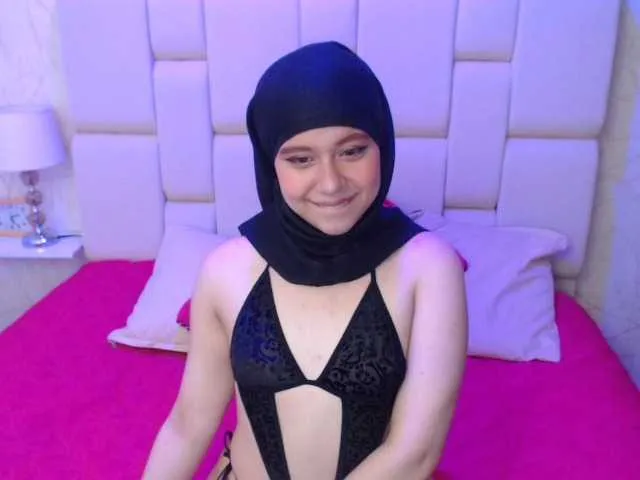 Live sex webcam photo for haddy18 #268562737