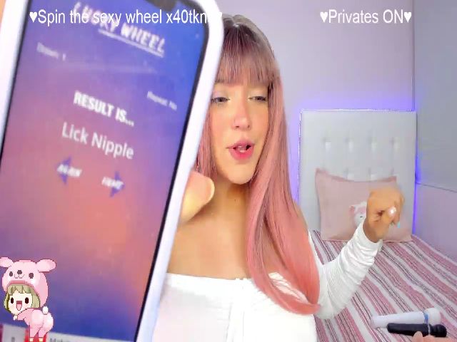 Live sex webcam photo for Melaniemiler #268557035