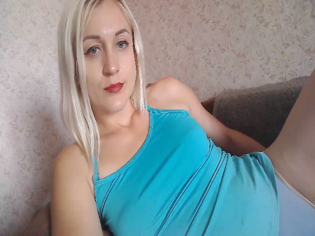 Live sex webcam photo for KisssMalinka #268564635