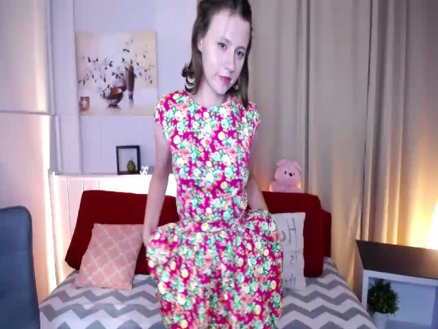 Live sex webcam photo for NicaKitty #268570447