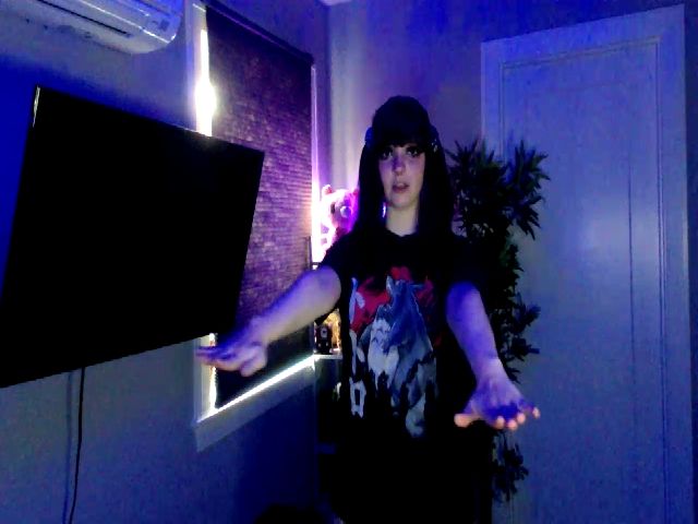 Live sex webcam photo for WillowAMarie #268553695