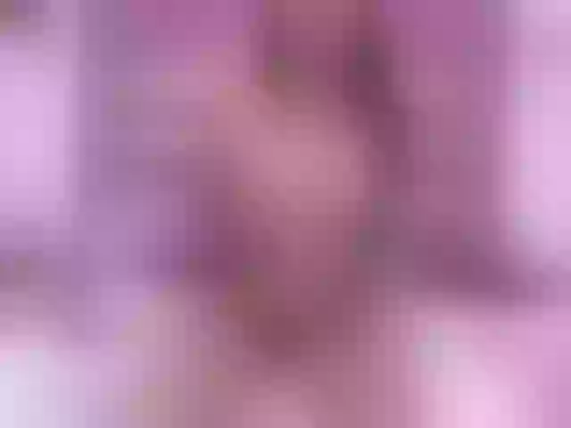 Live sex webcam photo for LizGutierrez #268551279