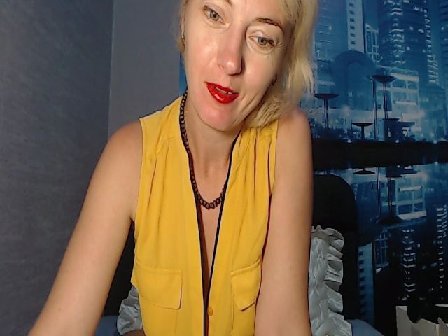 Live sex webcam photo for BestBLONDgirl #268553133