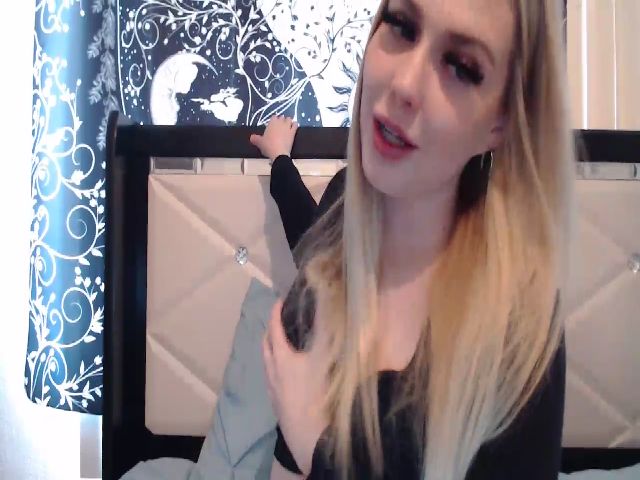 Live sex webcam photo for AshleyMarina #268571013