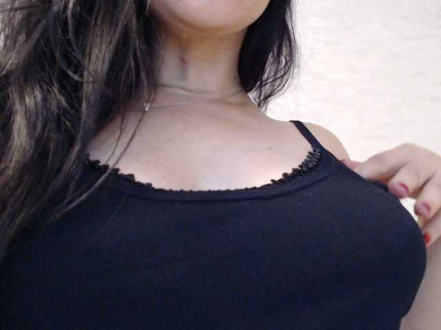 Live sex webcam photo for Bri #268584110