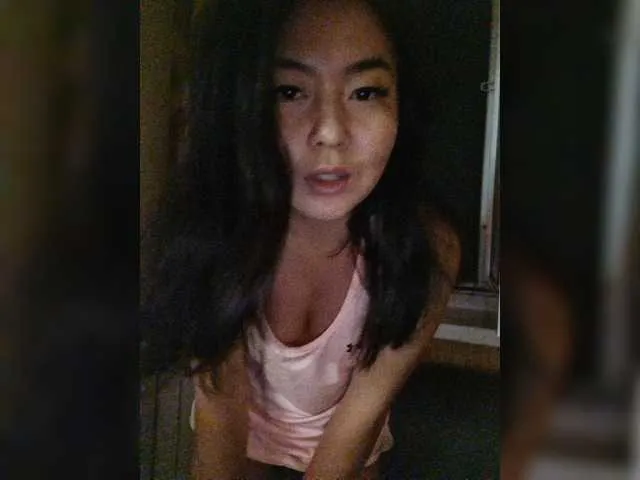 Live sex webcam photo for dasha922 #268574533