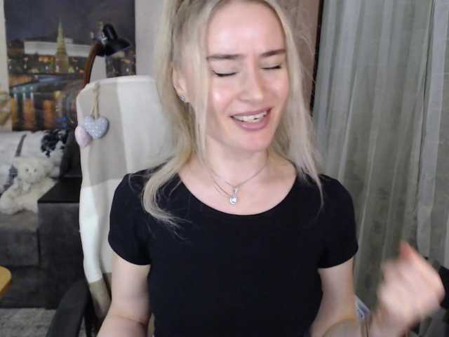 Live sex webcam photo for xyliganka777 #268574420