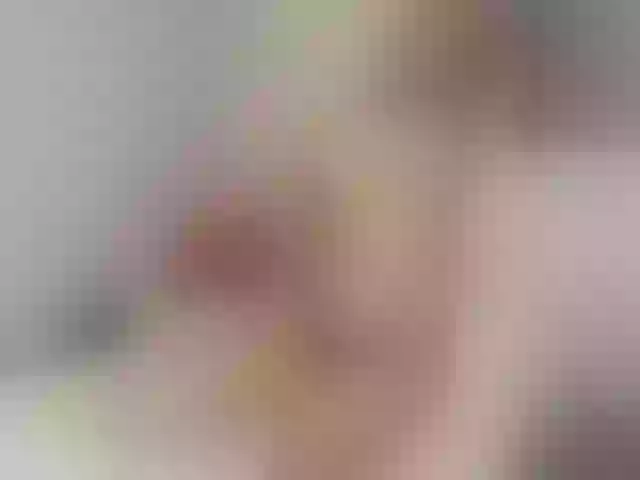 Live sex webcam photo for MisssMira #268574130
