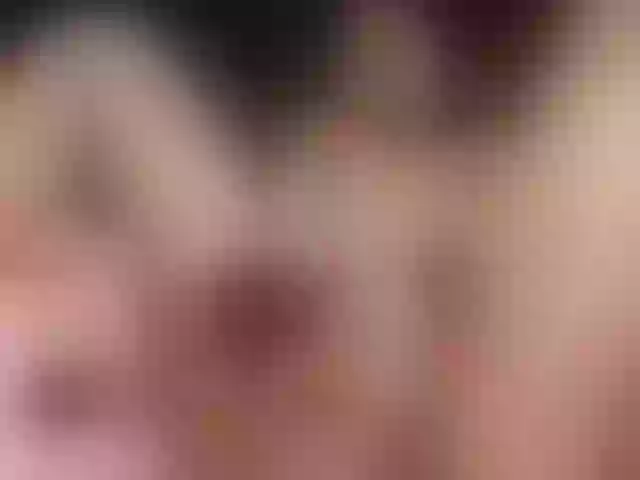 Live sex webcam photo for LeaQueen #268588808