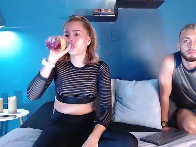 Live sex webcam photo for CoupleLatinCo #268584067