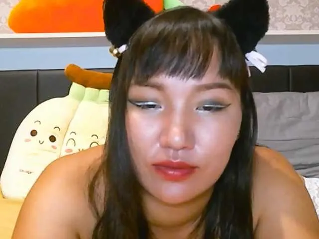 Live sex webcam photo for AhegaoMoli #268574790