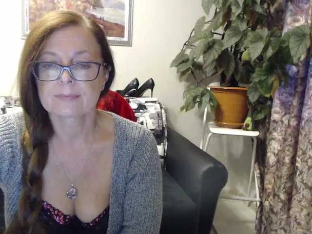 Live sex webcam photo for HelenBerg #268588986