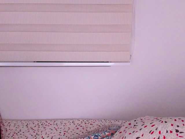 Live sex webcam photo for Brianna20 #268574162