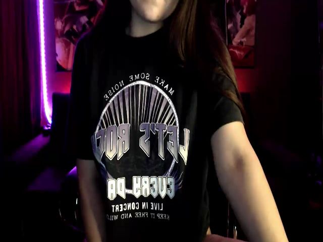 Live sex webcam photo for Melody__K #268580984