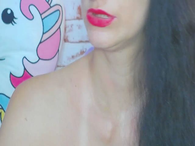 Live sex webcam photo for BeaMoonn #268581041