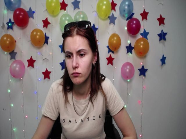Live sex webcam photo for MollyTravis #268585362