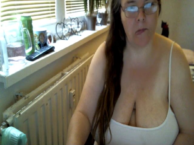 Live sex webcam photo for Bigmegi #268583345