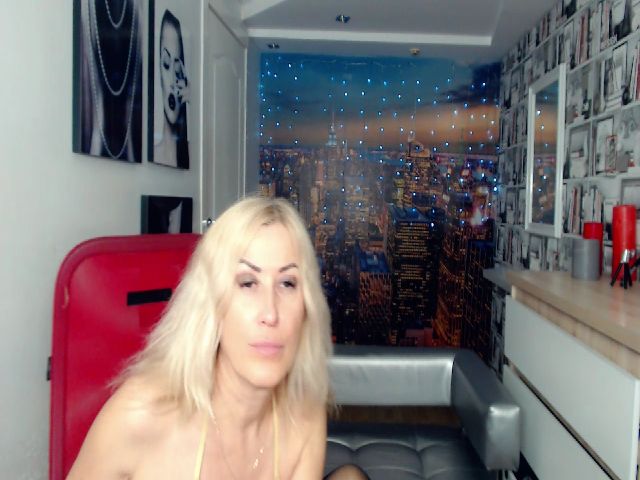 Live sex webcam photo for Lovely_della #268591214