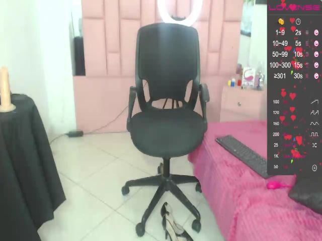 Live sex webcam photo for Skarlet_sexy #268592393