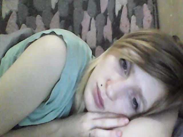 Live sex webcam photo for GuiltyKitty #268579417