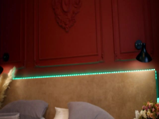 Live sex webcam photo for Purple_Foxy #268577315