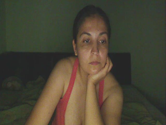 Live sex webcam photo for OneHotty #268575863