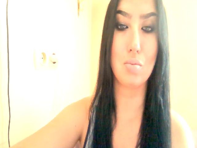 Live sex webcam photo for TiptoPanther #268585352