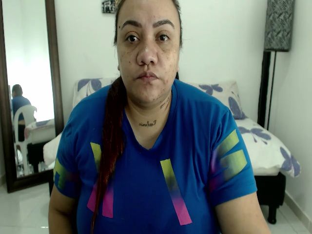 Live sex webcam photo for KimmyStone #268585270