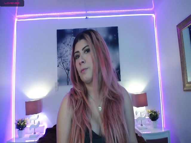 Live sex webcam photo for NicolSaenz #268584763