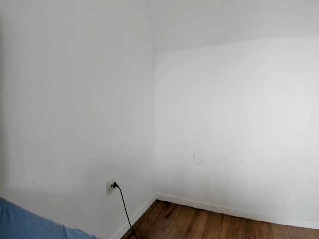 Live sex webcam photo for Jullyenn3 #268583524