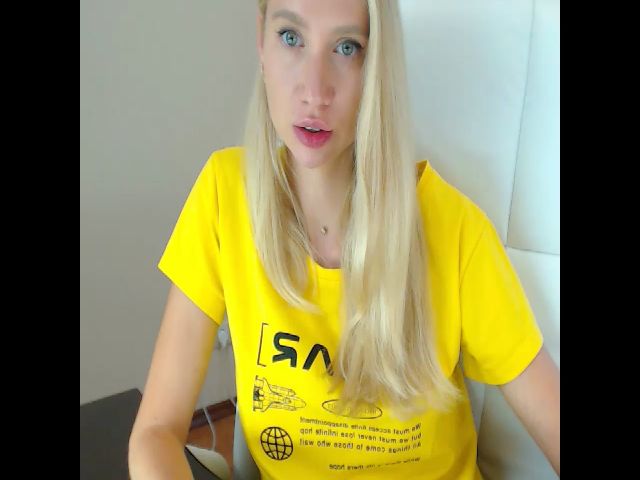 Live sex webcam photo for Miss_Sylvia #268588398