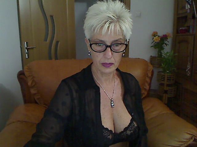 Live sex webcam photo for Junonnna #268591495