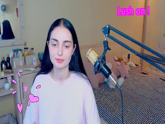 Live sex webcam photo for sunshinebabee #268577330